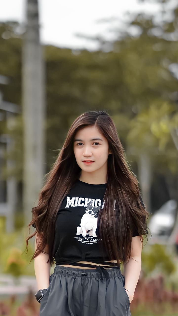 DINDA ANNISA