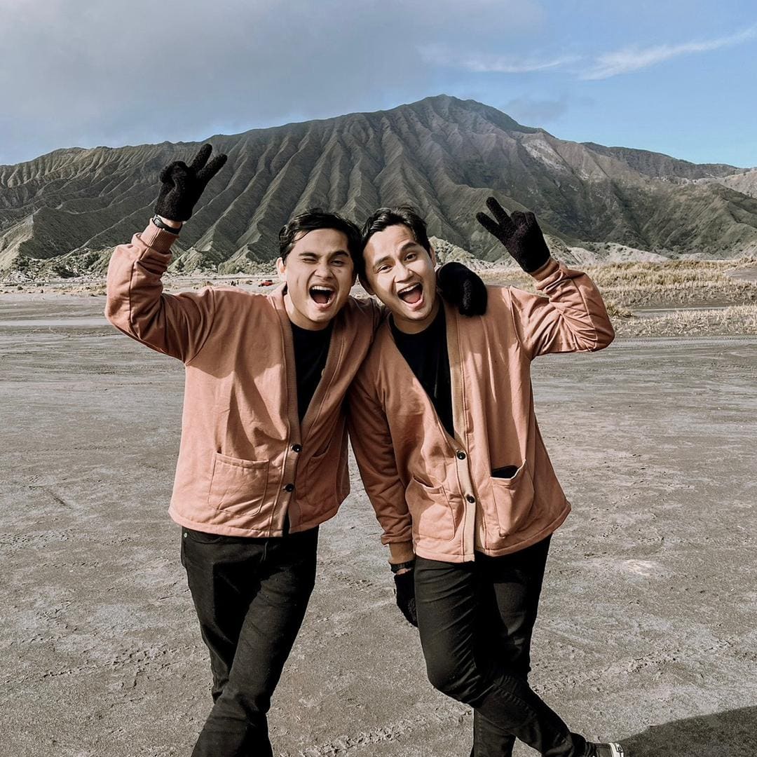 YOGAYOGIKEMBAR